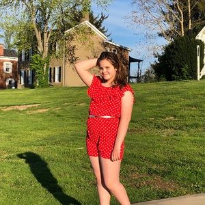 Meet your Posher, Cecelia